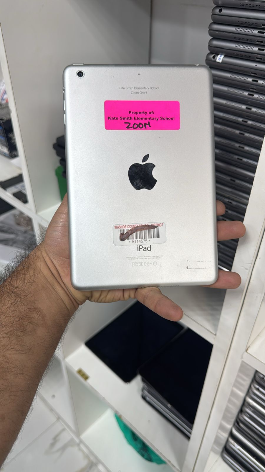 ipad mini 2 with original display