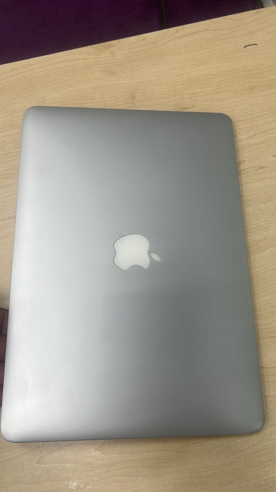 MacBook Air  Core i5 128 GB With charger and bag