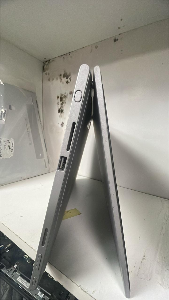 Dell laptop  Model- 7348 Touch screen and 360 Core i5 5th generation  8gb ram 500gb storage  With charger and bag offer